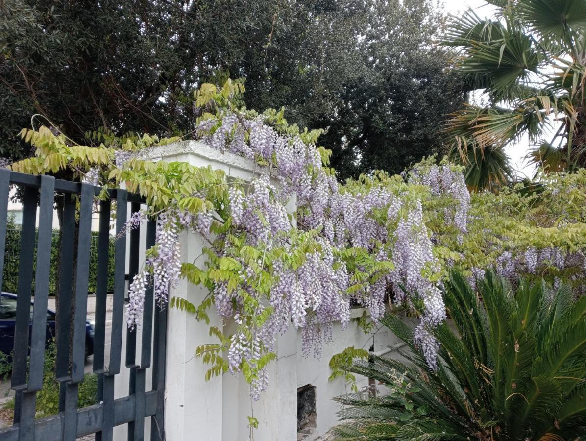 A Casa Di Gio Bed & Breakfast Lecce Exterior photo